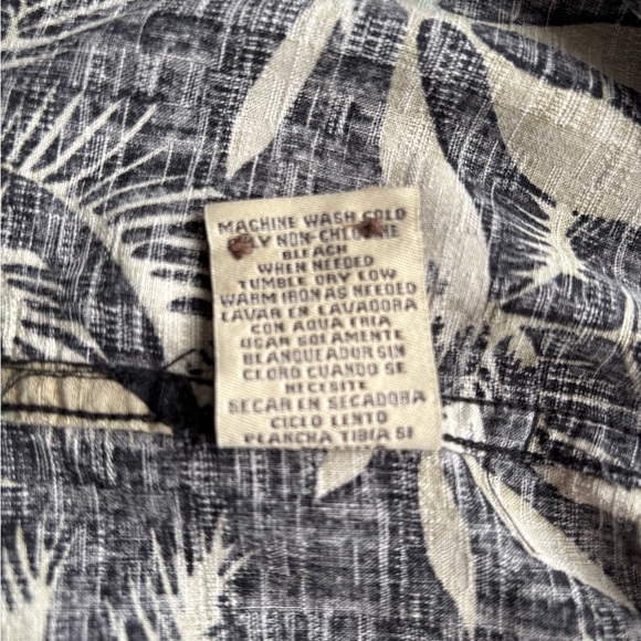 Solitude Mens Button Up 100% Washable Silk Floral Hawaiian Cruise Shirt Large - Picture 11 of 11